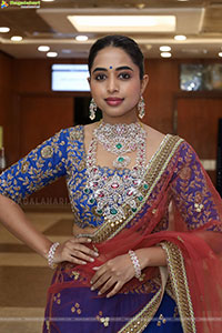 Krithika Poses with Designer Jewellery, HD Gallery