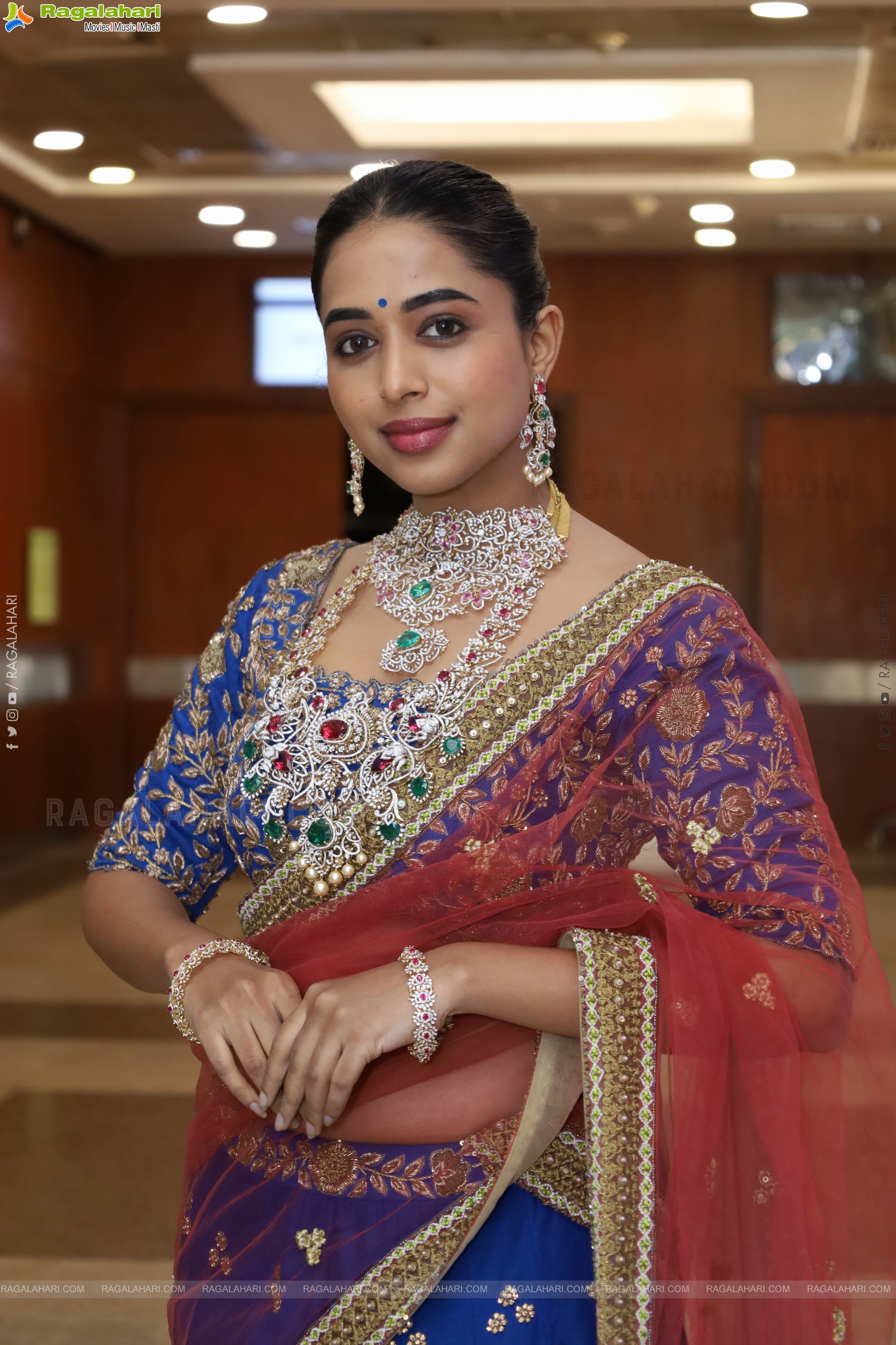 Krithika Poses with Designer Jewellery, HD Gallery