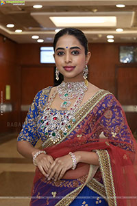 Krithika Poses with Designer Jewellery, HD Gallery