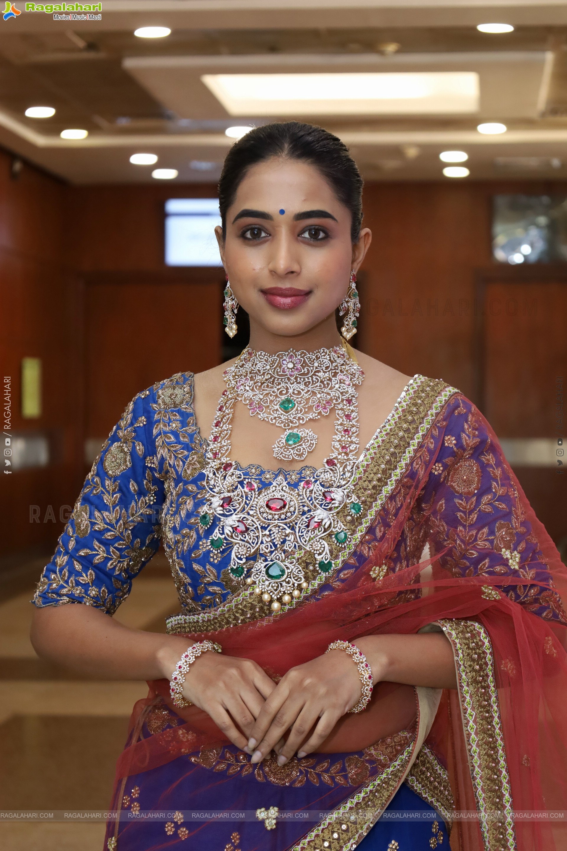 Krithika Poses with Designer Jewellery, HD Gallery