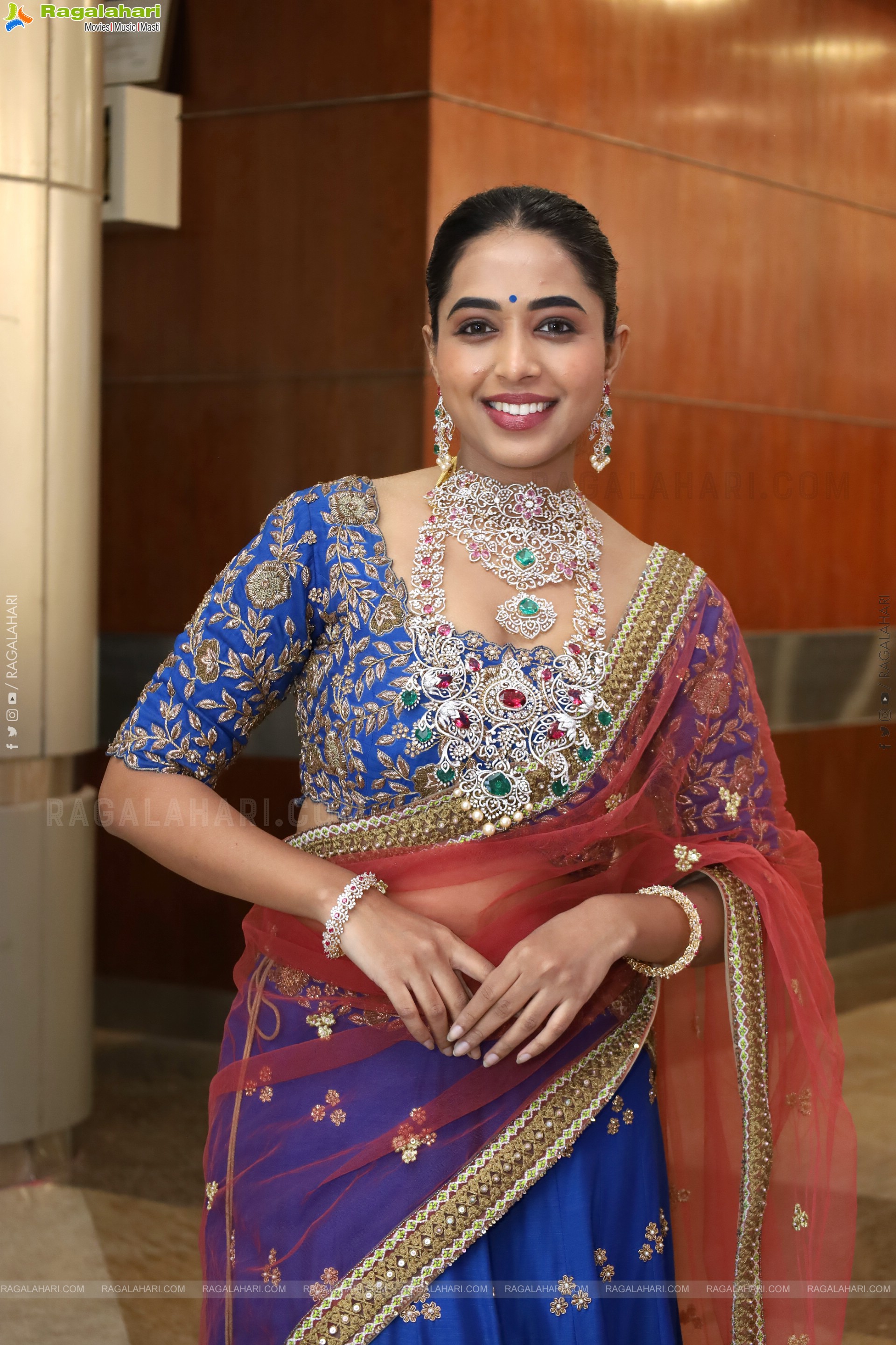 Krithika Poses with Designer Jewellery, HD Gallery