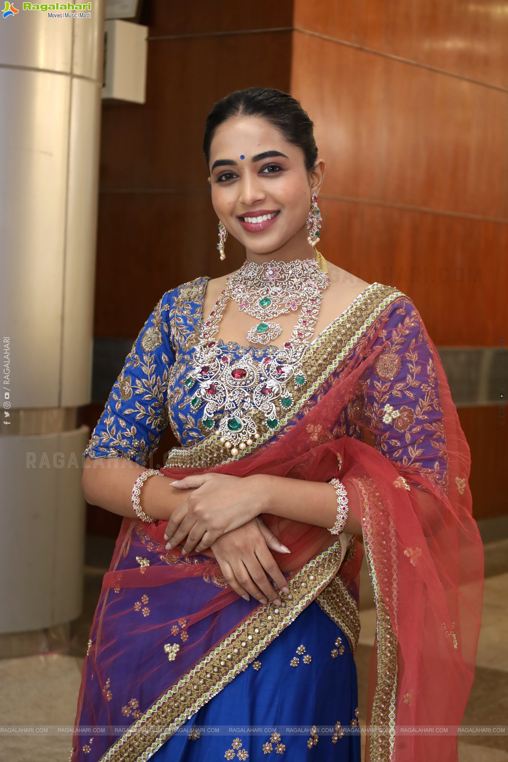 Krithika Poses with Designer Jewellery, HD Gallery