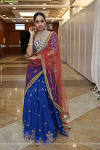 Krithika Poses with Designer Jewellery, HD Gallery