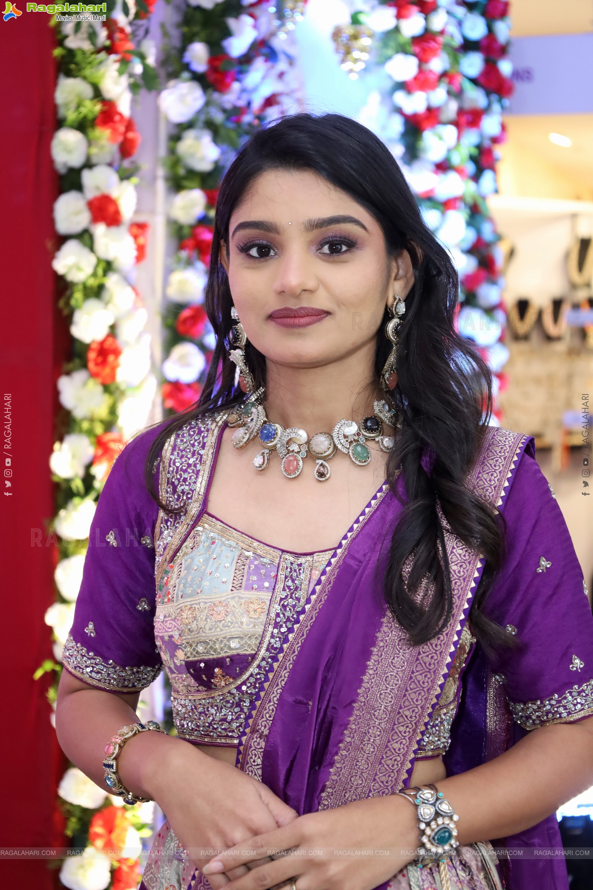 Leela Latest Stills, HD Gallery