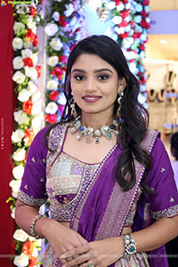 Leela Latest Stills, HD Gallery