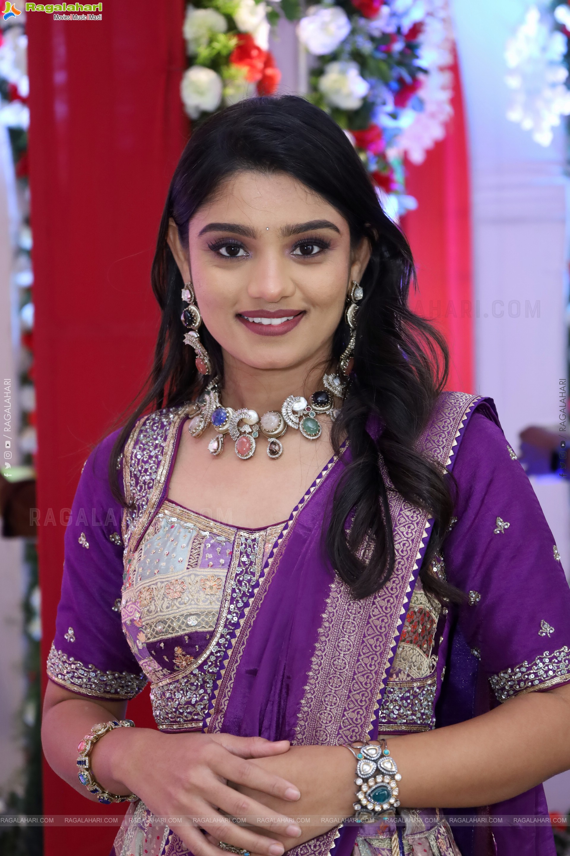 Leela Latest Stills, HD Gallery