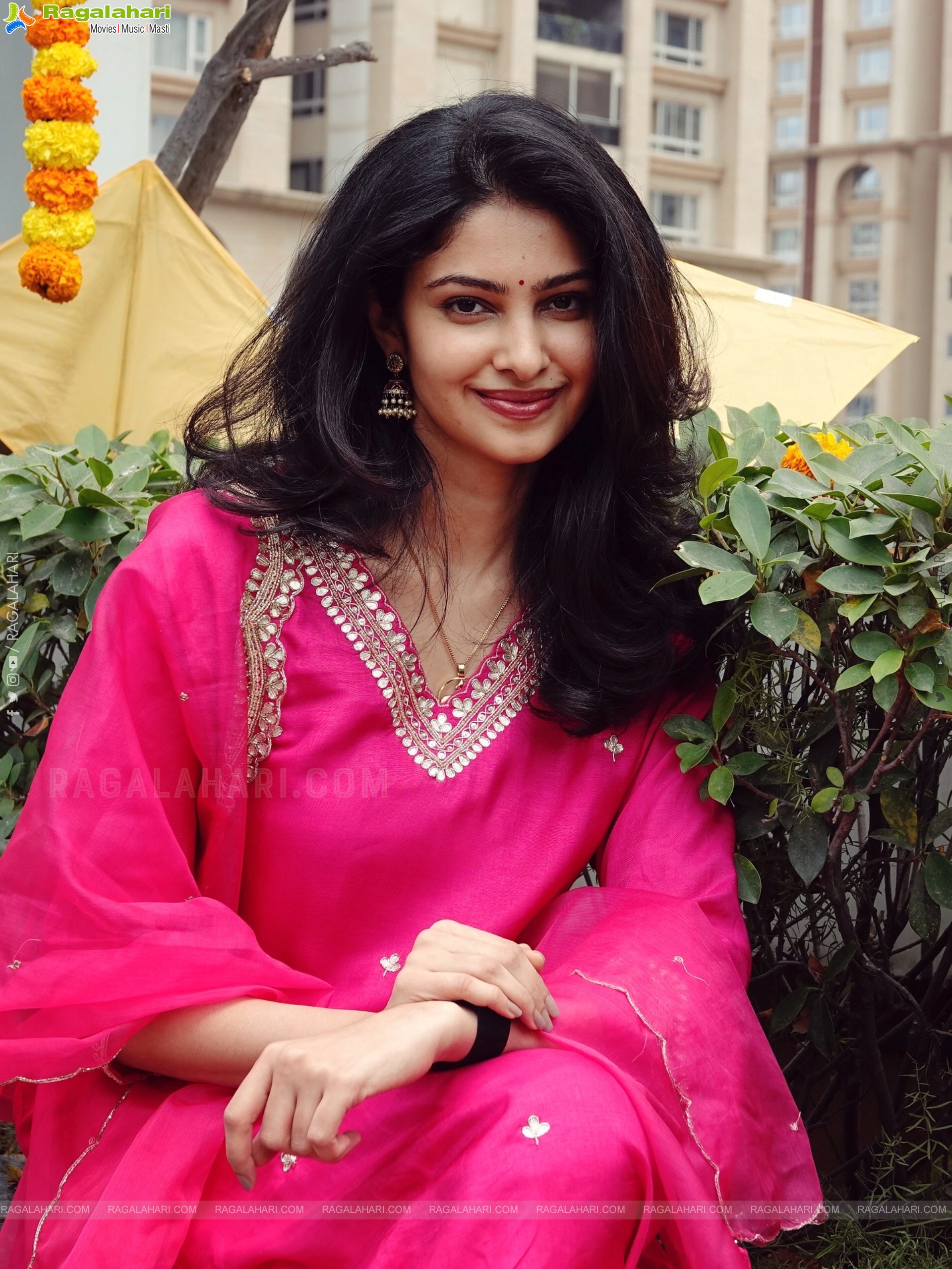 Manasa Varanasi Beautiful Photoshoot Stills, HD Gallery