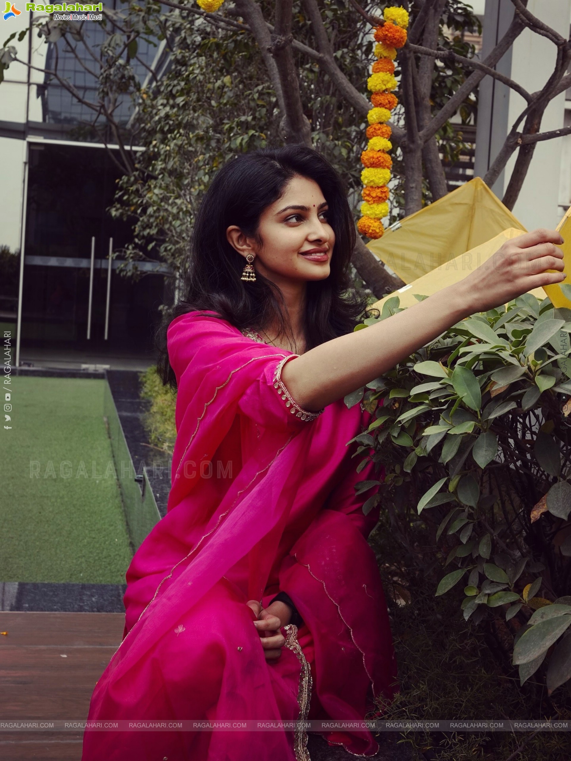 Manasa Varanasi Beautiful Photoshoot Stills, HD Gallery