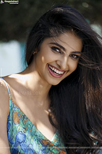 Manasa Varanasi Beautiful Photoshoot Stills, HD Gallery