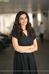 Meenakshi Chaudhary at Anaganaga Oka Raju Interview