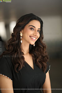 Meenakshi Chaudhary at Anaganaga Oka Raju Interview