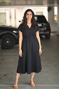 Meenakshi Chaudhary at Anaganaga Oka Raju Interview