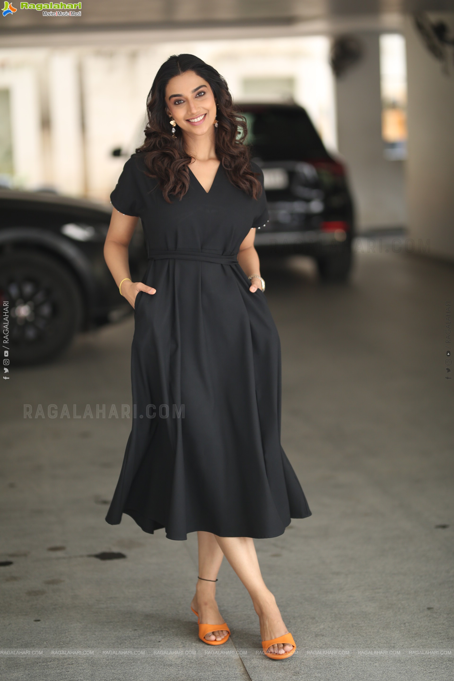 Meenakshi Chaudhary at Anaganaga Oka Raju Interview, HD Gallery