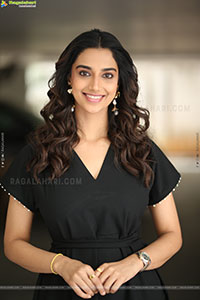 Meenakshi Chaudhary at Anaganaga Oka Raju Interview