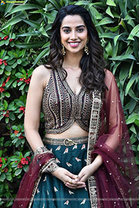 Meenakshi Chaudhary Glam Photoshoot Stills, HD Gallery