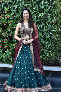 Meenakshi Chaudhary Glam Photoshoot Stills, HD Gallery