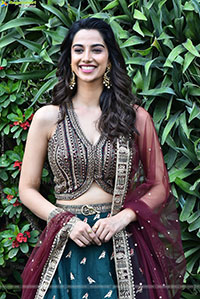 Meenakshi Chaudhary Glam Photoshoot Stills, HD Gallery