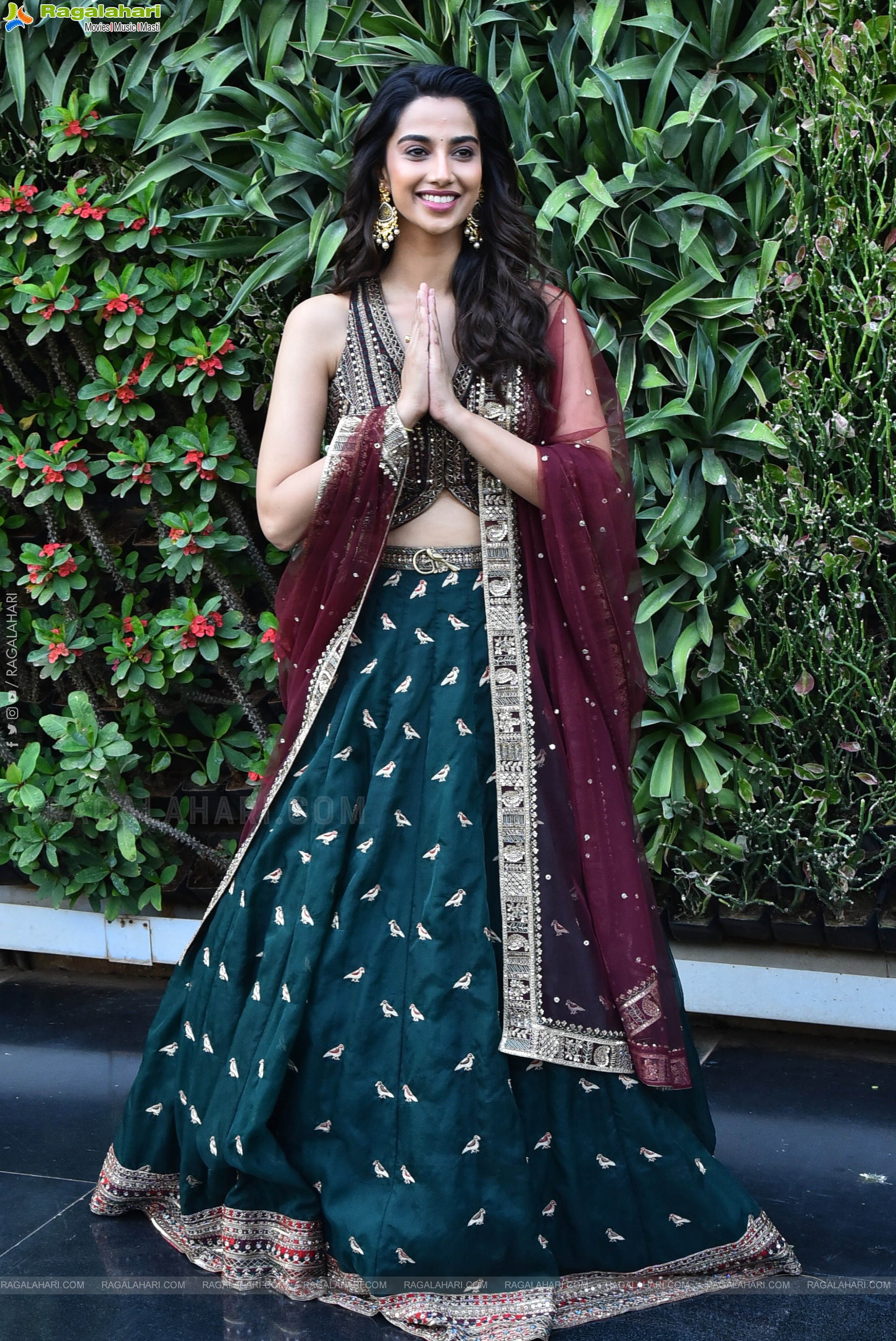 Meenakshi Chaudhary Glam Photoshoot Stills, HD Gallery