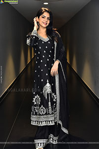 Misha Narang at Shabara Teaser Launch Event, HD Gallery