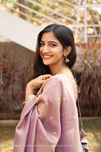 Neha Pathan at Atreyapuram Brothers Movie Opening