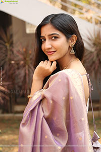 Neha Pathan at Atreyapuram Brothers Movie Opening