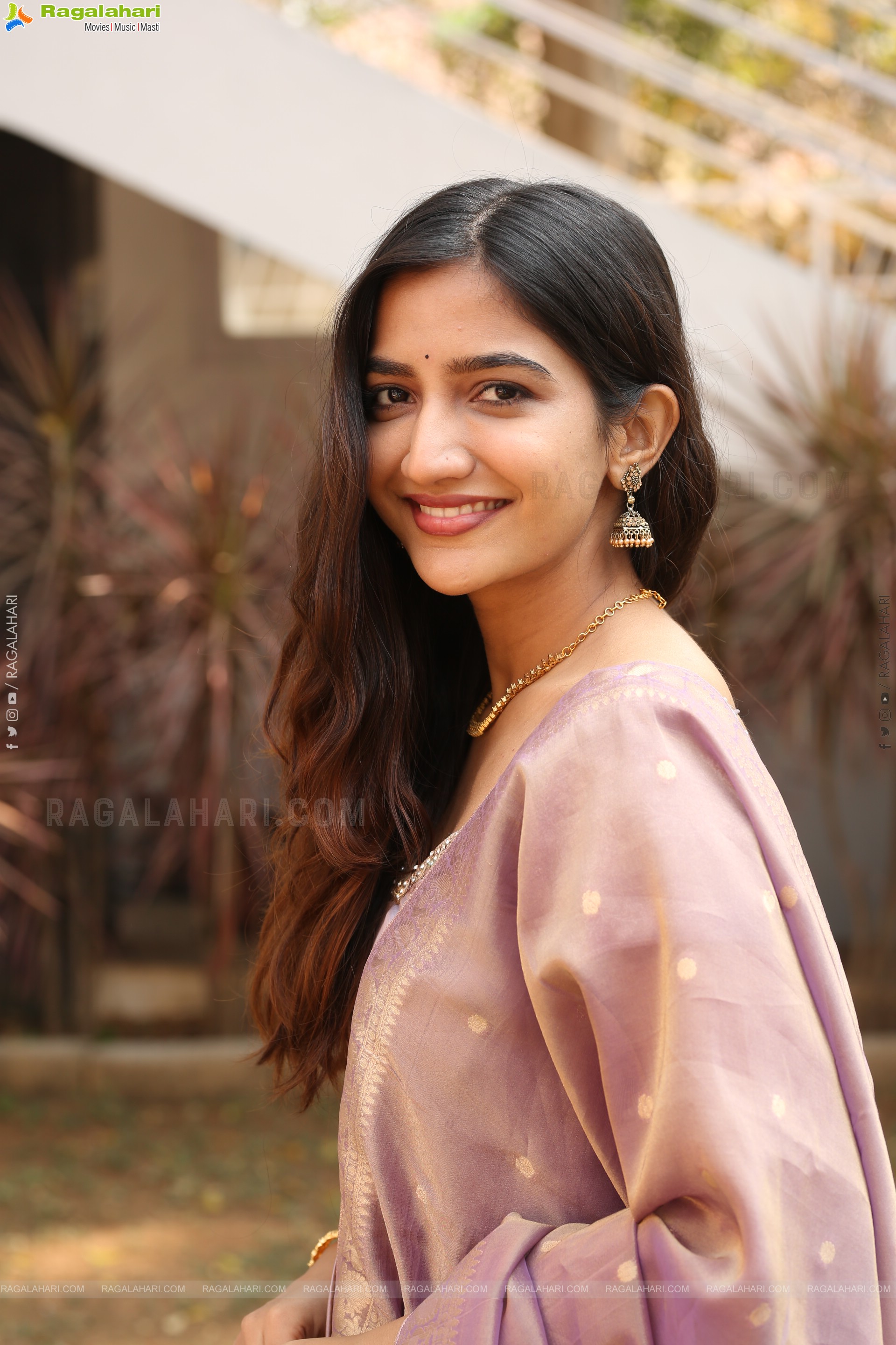 Neha Pathan at Atreyapuram Brothers Movie Opening, HD Gallery