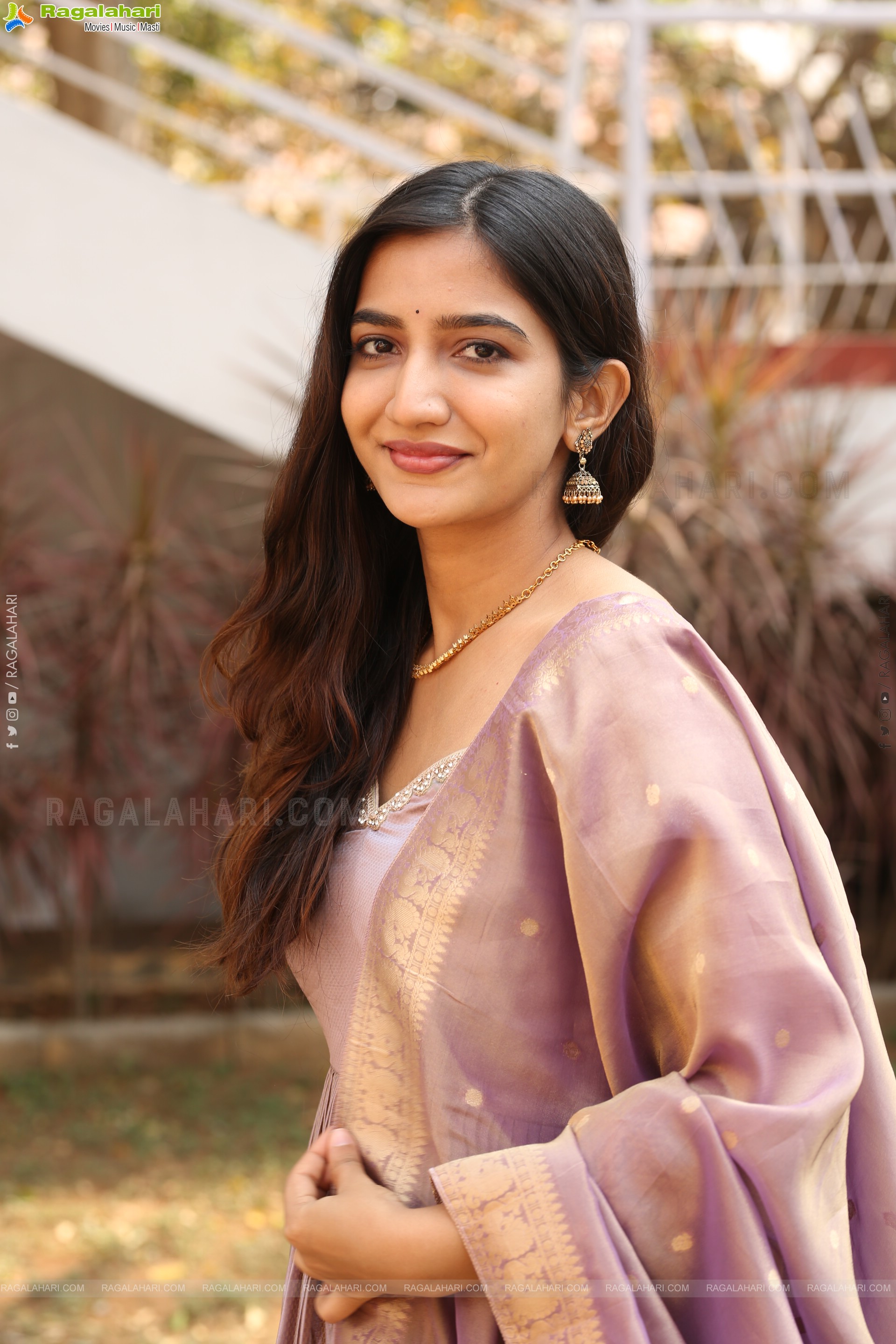 Neha Pathan at Atreyapuram Brothers Movie Opening, HD Gallery