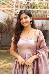 Neha Pathan at Atreyapuram Brothers Movie Opening