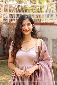 Neha Pathan at Atreyapuram Brothers Movie Opening