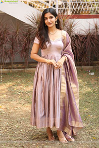 Neha Pathan at Atreyapuram Brothers Movie Opening