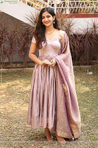 Neha Pathan at Atreyapuram Brothers Movie Opening