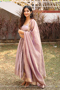 Neha Pathan at Atreyapuram Brothers Movie Opening