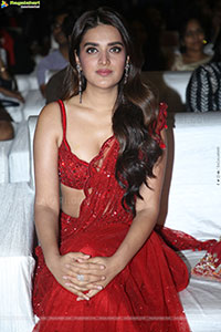 Nidhhi Agerwal Latest Beautiful Stills, HD Gallery