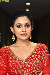 Nidhi Pradeep at Godari Gattupaina Movie Teaser Launch