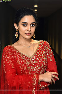 Nidhi Pradeep at Godari Gattupaina Movie Teaser Launch