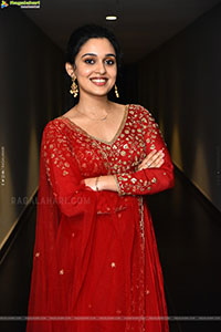 Nidhi Pradeep at Godari Gattupaina Movie Teaser Launch