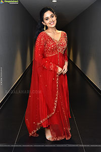 Nidhi Pradeep at Godari Gattupaina Movie Teaser Launch