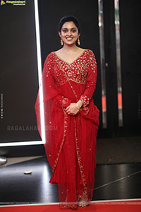 Nidhi Pradeep at Godari Gattupaina Movie Teaser Launch