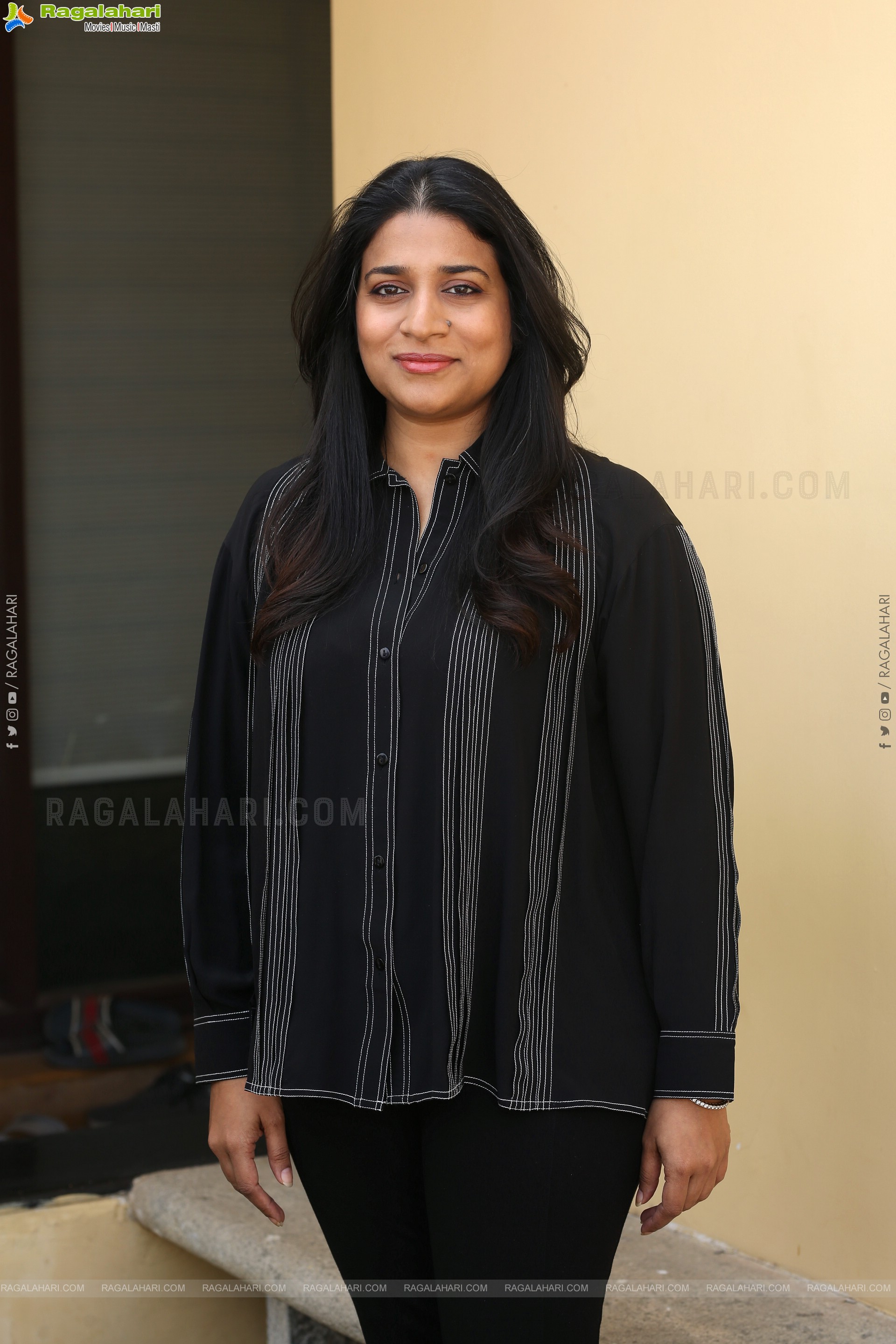 Sushmita Konidela at Mana Shankara Vara Prasad Garu Interview, HD Gallery