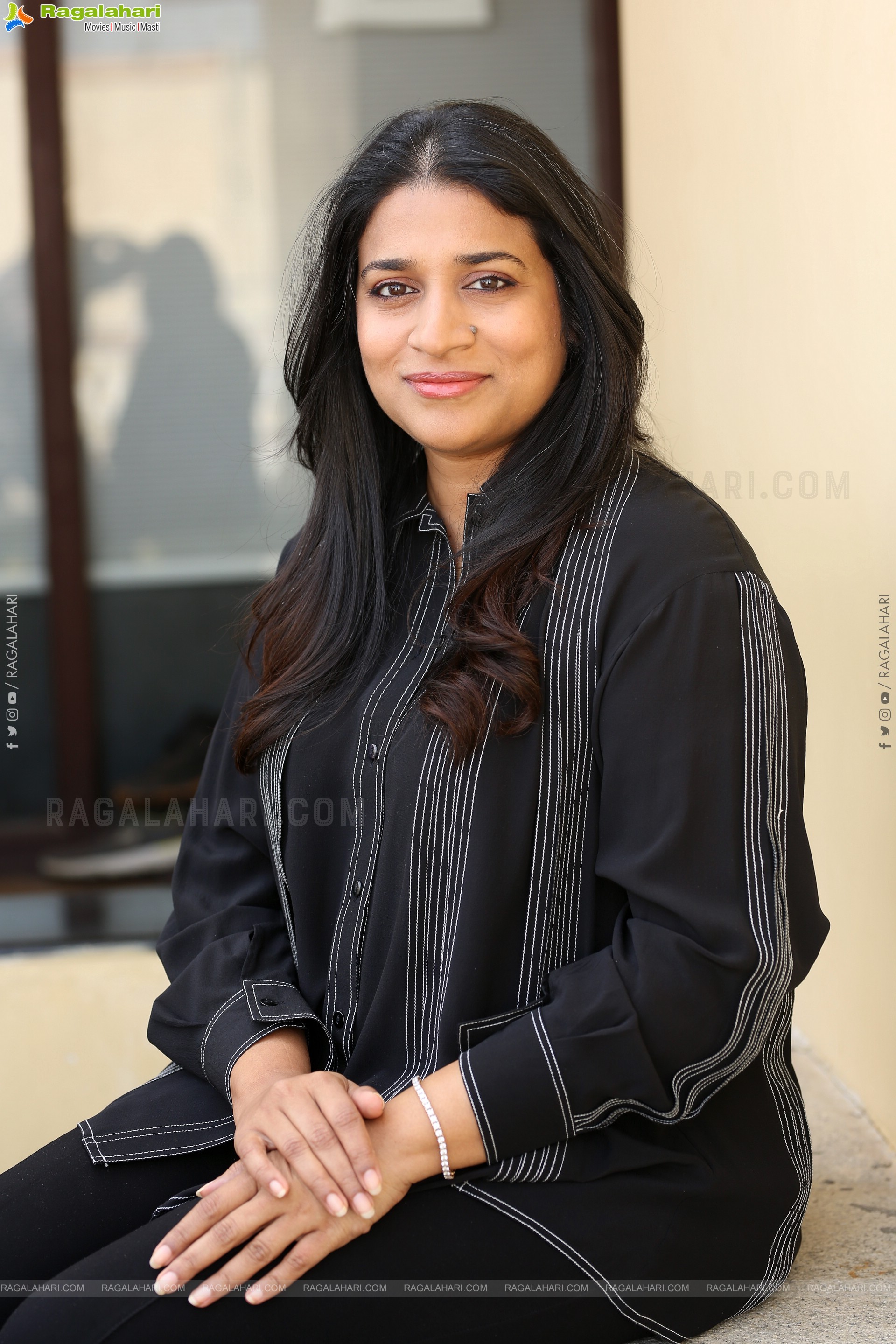 Sushmita Konidela at Mana Shankara Vara Prasad Garu Interview, HD Gallery