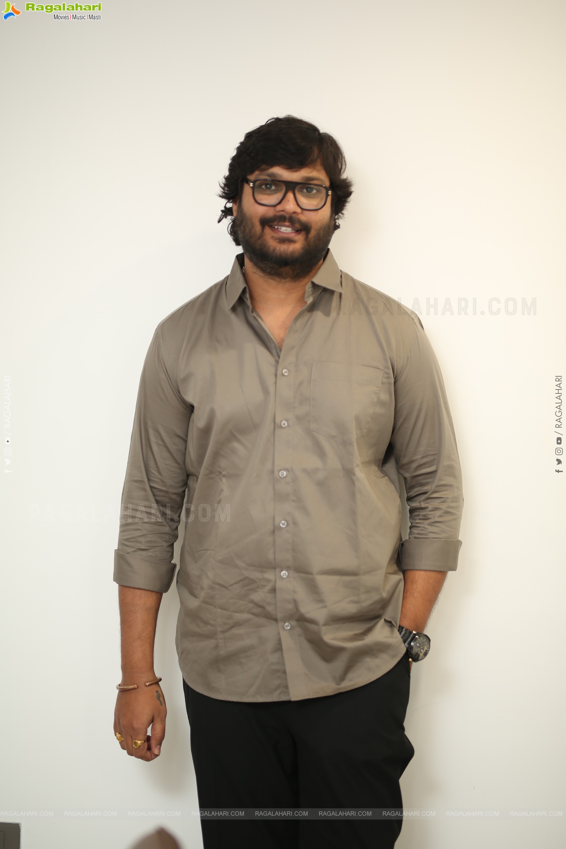 Ram Abbaraju at Nari Nari Naduma Murari Interview, HD Gallery