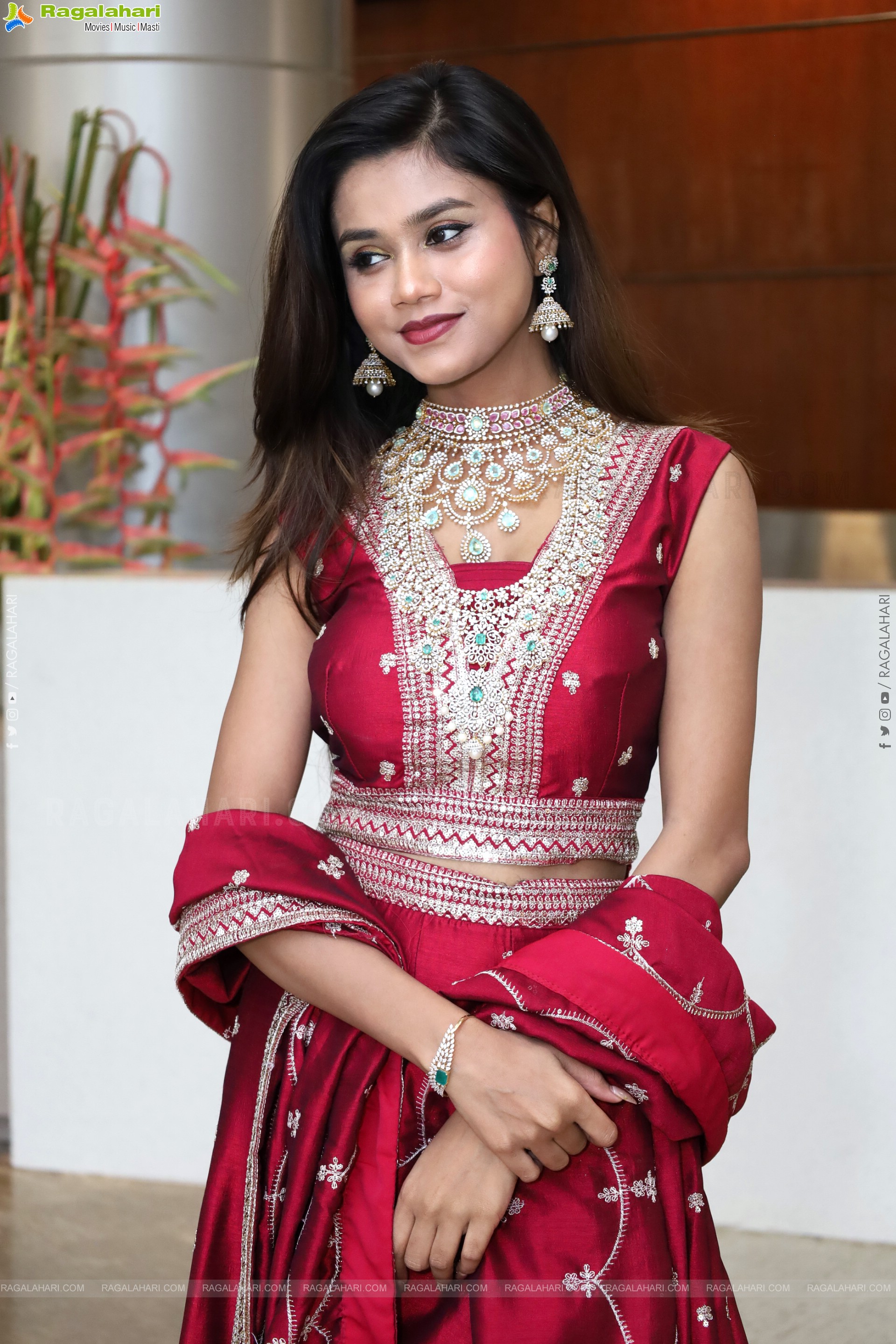 Reba Biswas Poses with Jewellery, HD Gallery