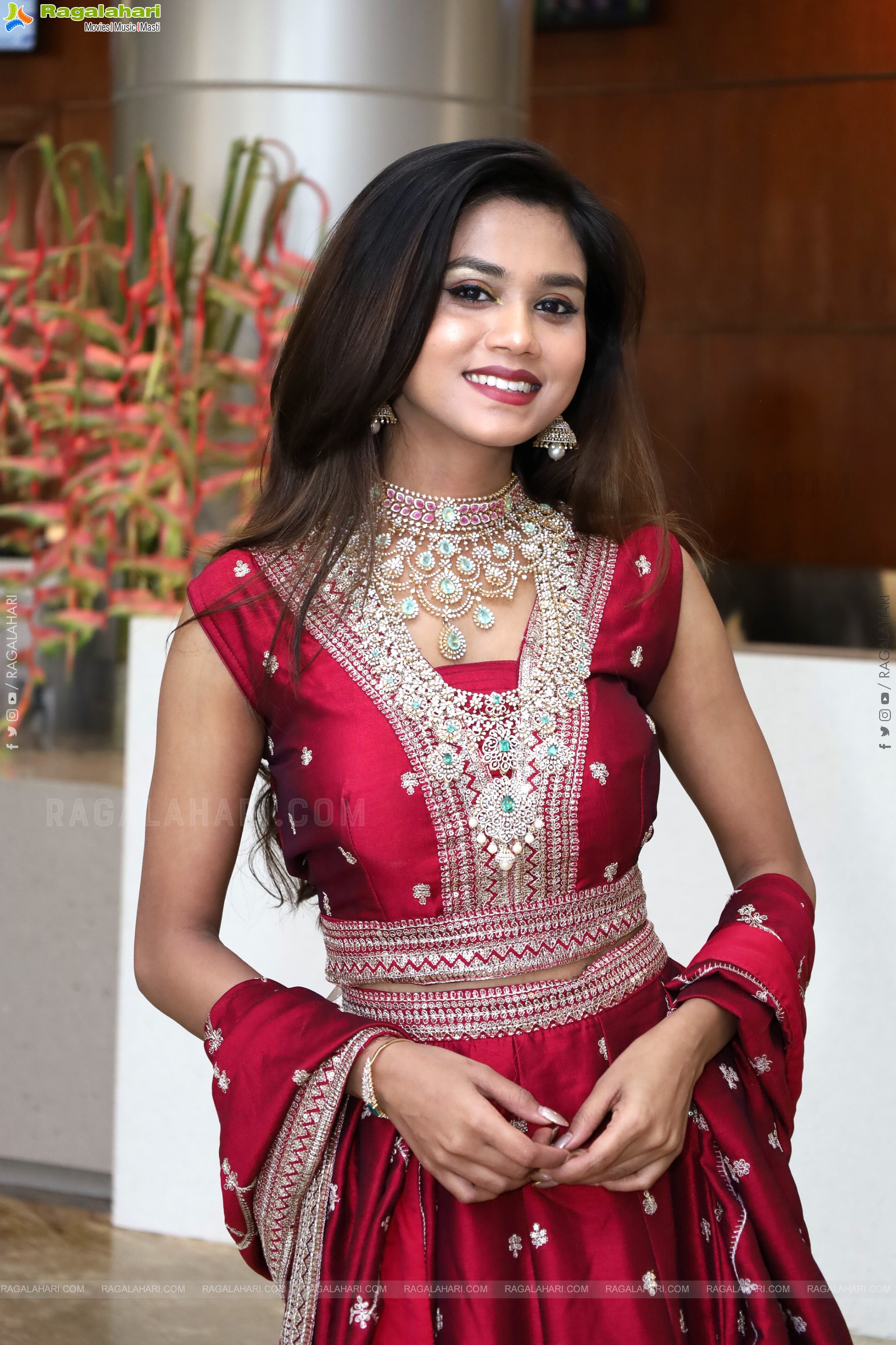 Reba Biswas Poses with Jewellery, HD Gallery