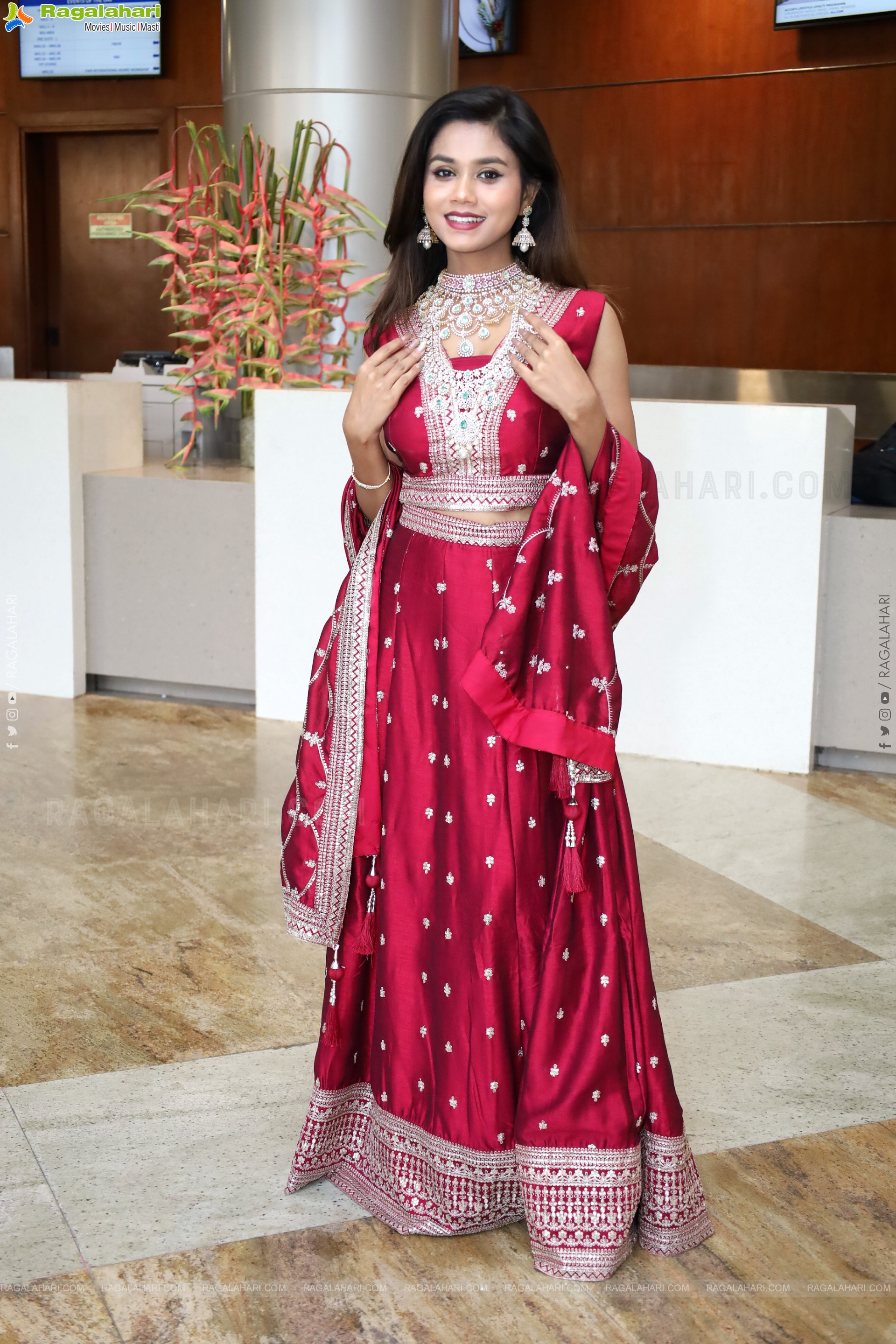 Reba Biswas Poses with Jewellery, HD Gallery