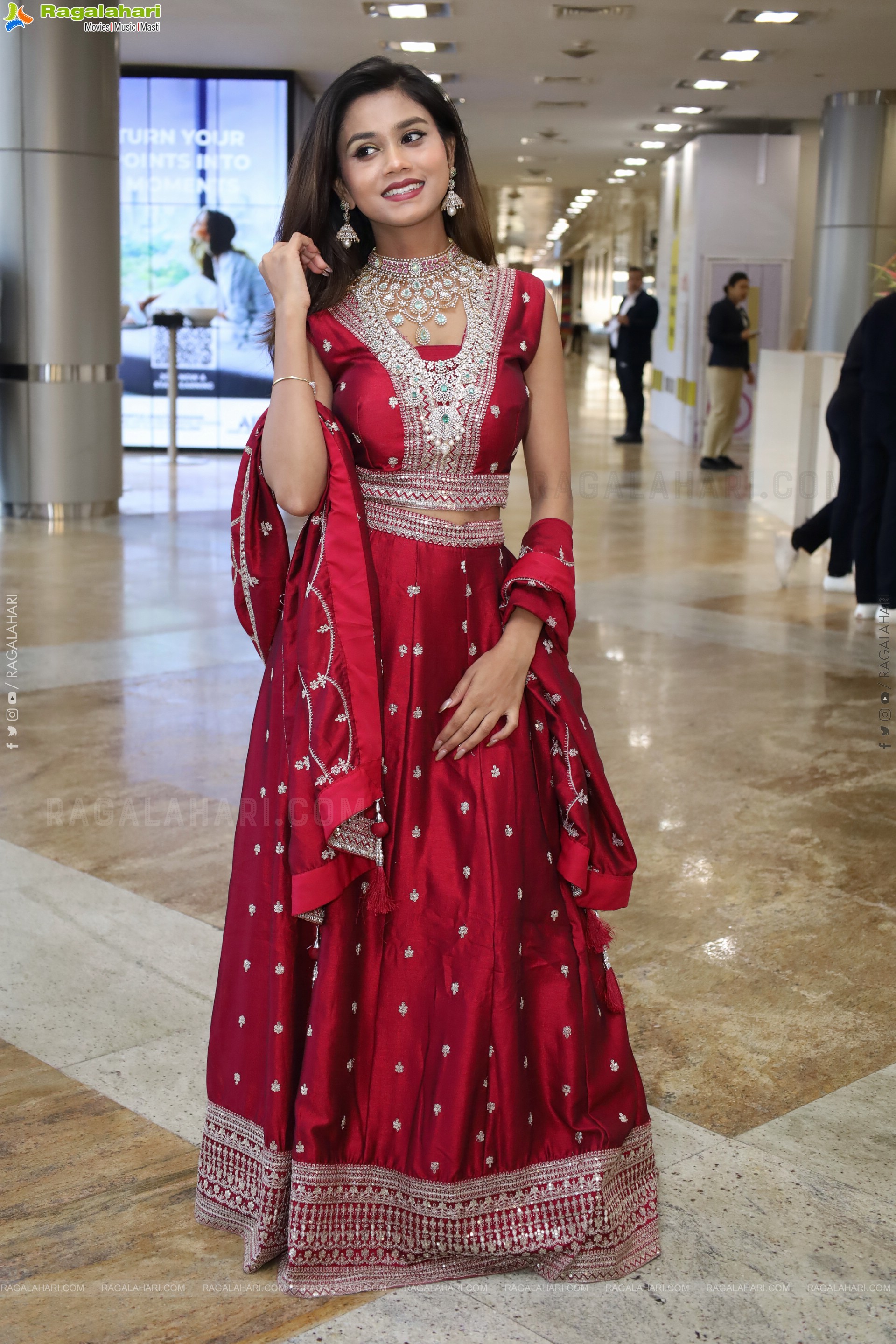 Reba Biswas Poses with Jewellery, HD Gallery