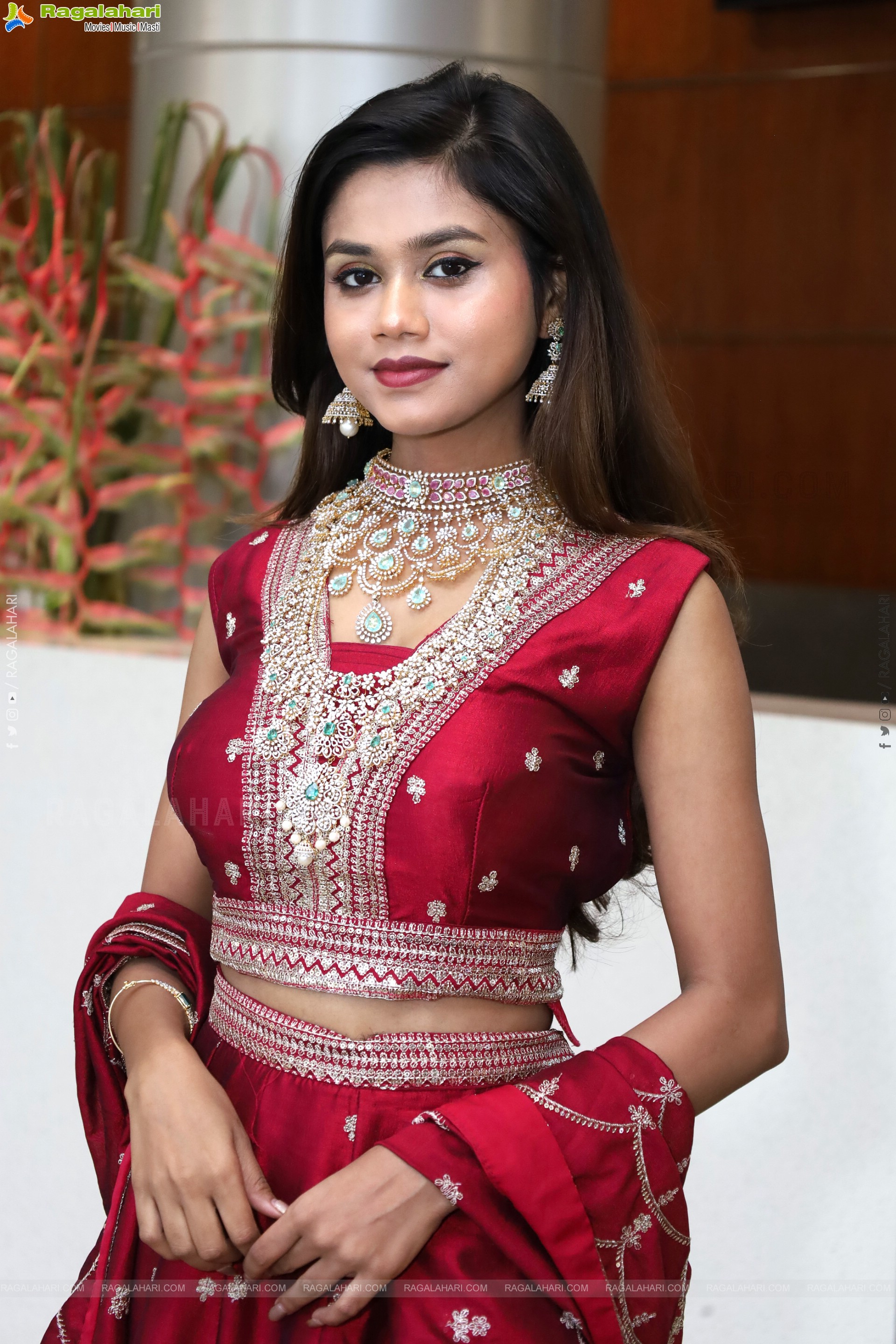 Reba Biswas Poses with Jewellery, HD Gallery