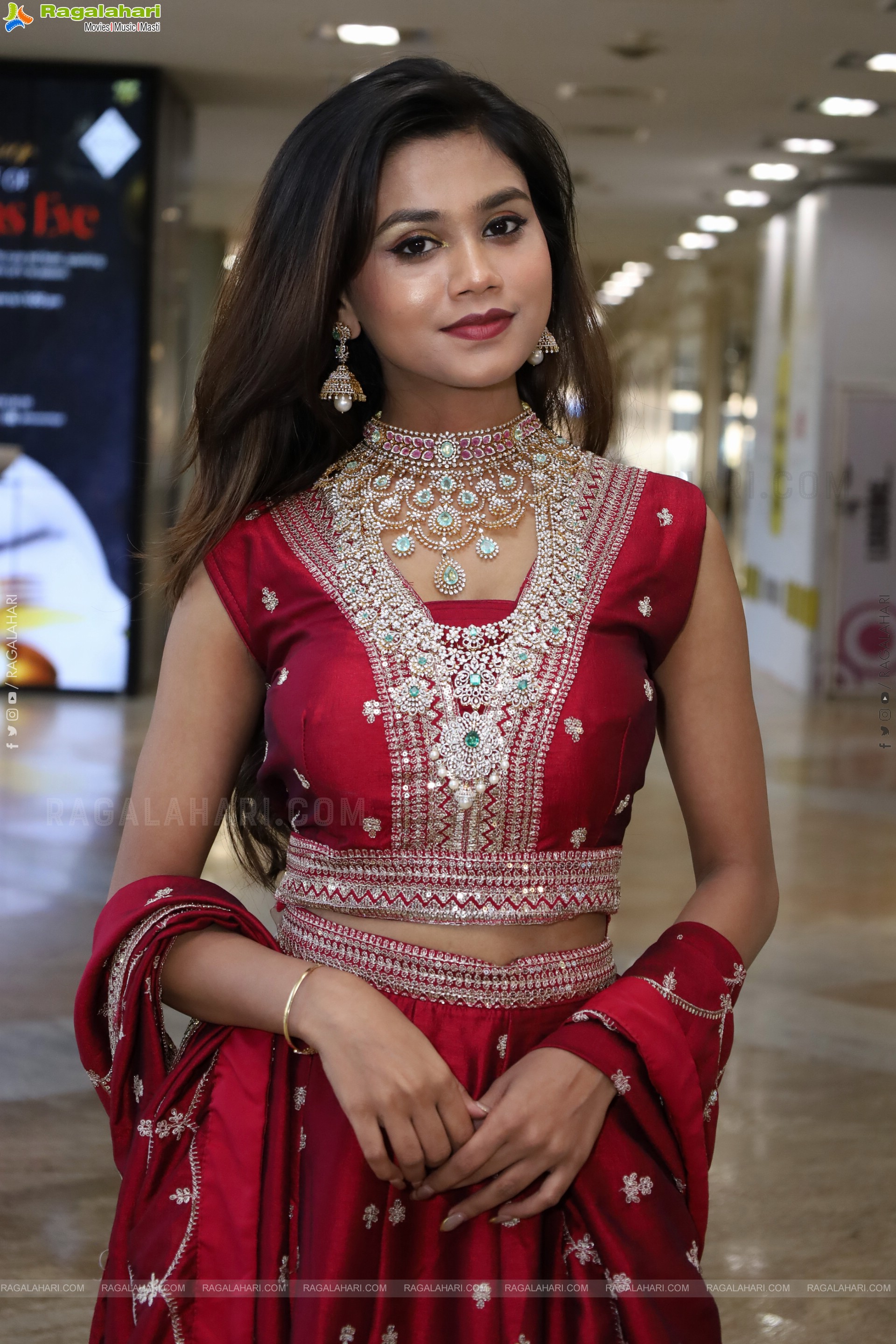 Reba Biswas Poses with Jewellery, HD Gallery