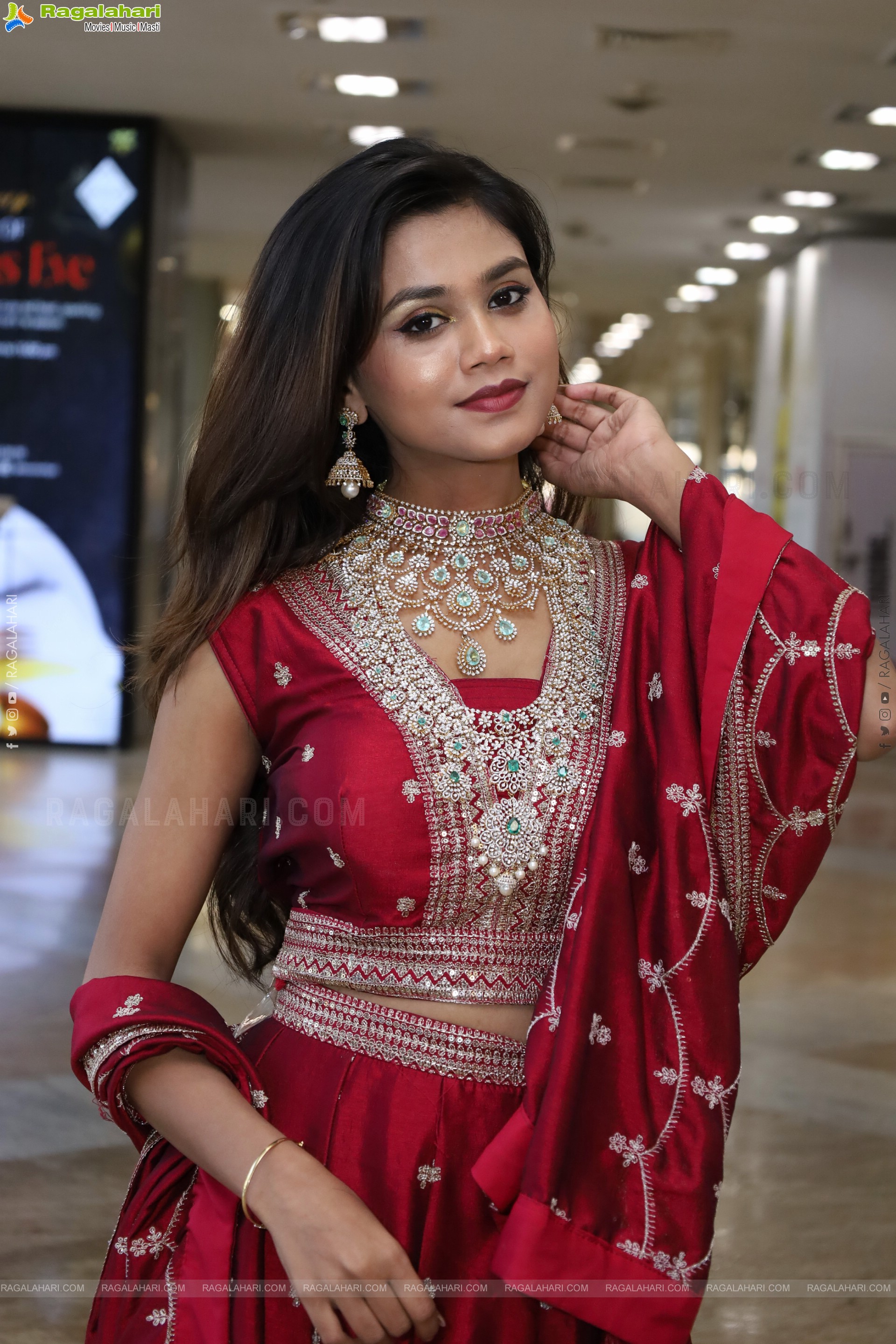 Reba Biswas Poses with Jewellery, HD Gallery