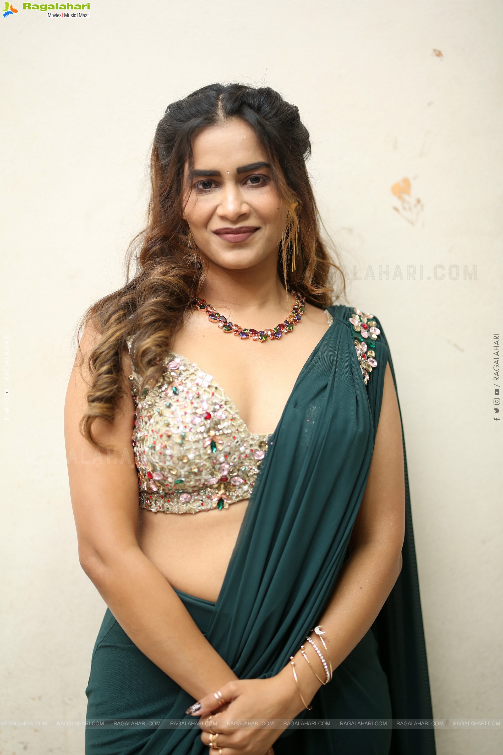 Sahithi Dasari Latest HD Photoshoot stills, HD Gallery