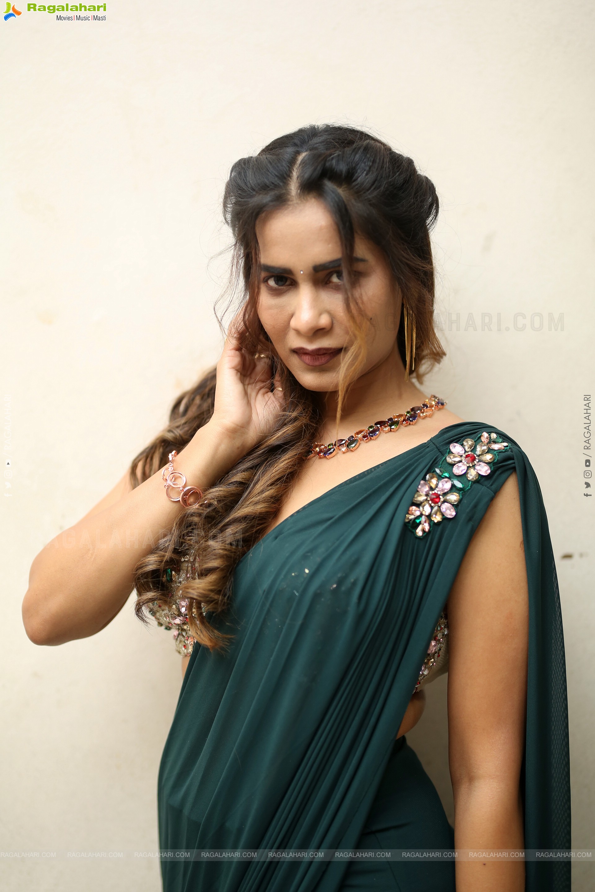 Sahithi Dasari Latest HD Photoshoot stills, HD Gallery